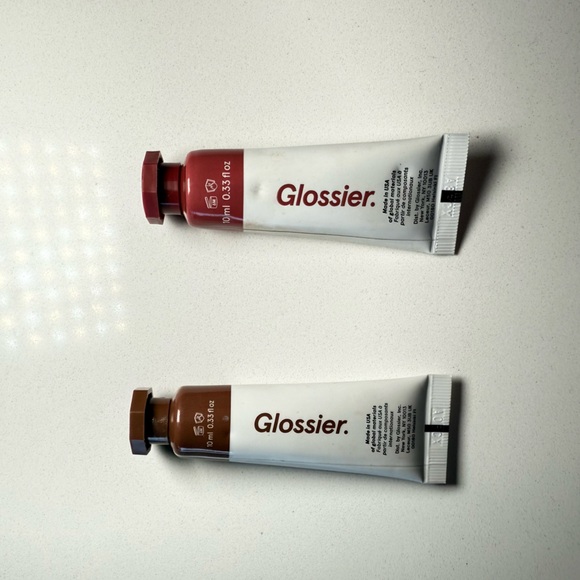 Glossier Cloud Paint Set in Cost and Storm - Picture 2 of 2